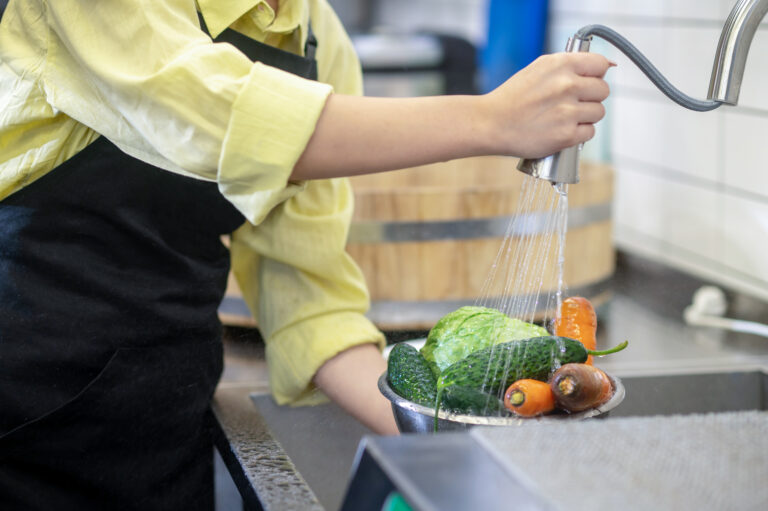 食品工場の採用にTikTokを活用する方法｜清潔感が伝わる動画術